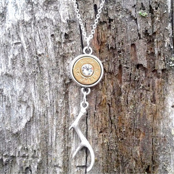 Bad@SS Bugle Antler Necklace - Picture 1 of 3